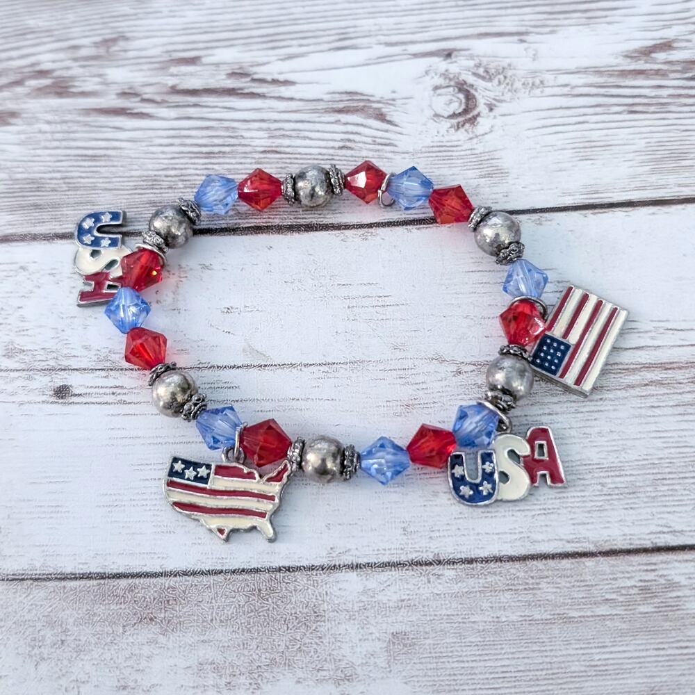 USA U.S.A United States of America Theme Stretch Bracelet - Fair Condition